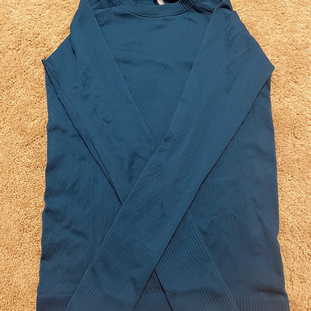 Women’s Lululemon Workout Shirt Top Size 4 Blue